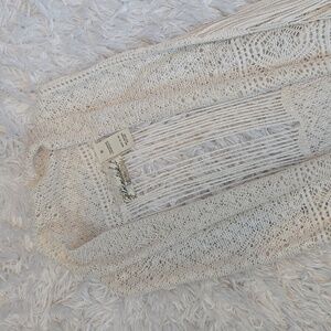 Gimmicks by BKE Womens Sleeveless Cream Overlay Size M